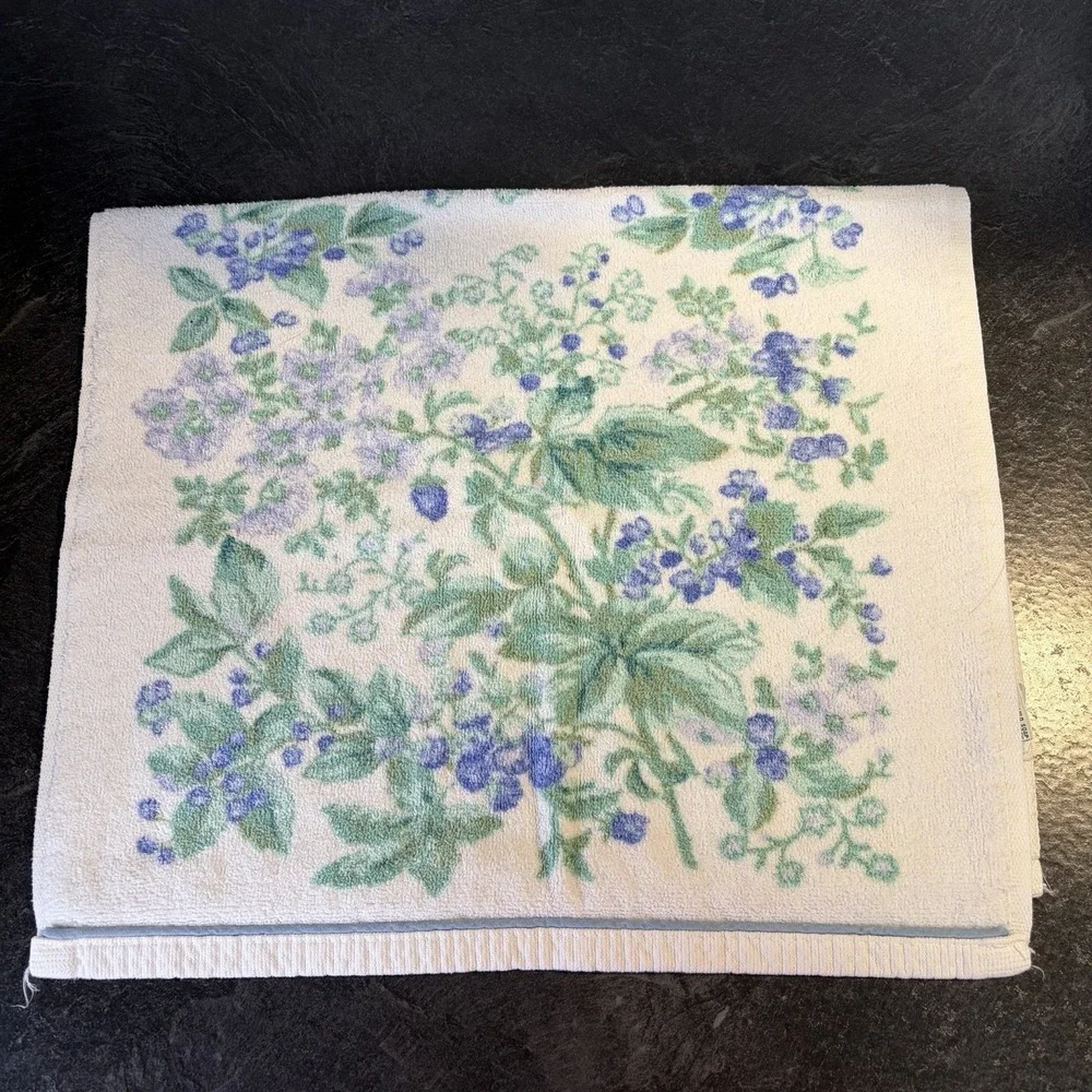 1980s Laura Ashley Bramble Berry Cotton Towel Set 2 Hand Towels 2 Bath Towels